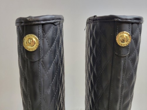 GUESS Mid Calf Quilted Rain Boots Women's Size 7 Gold Trim - Picture 5 of 18
