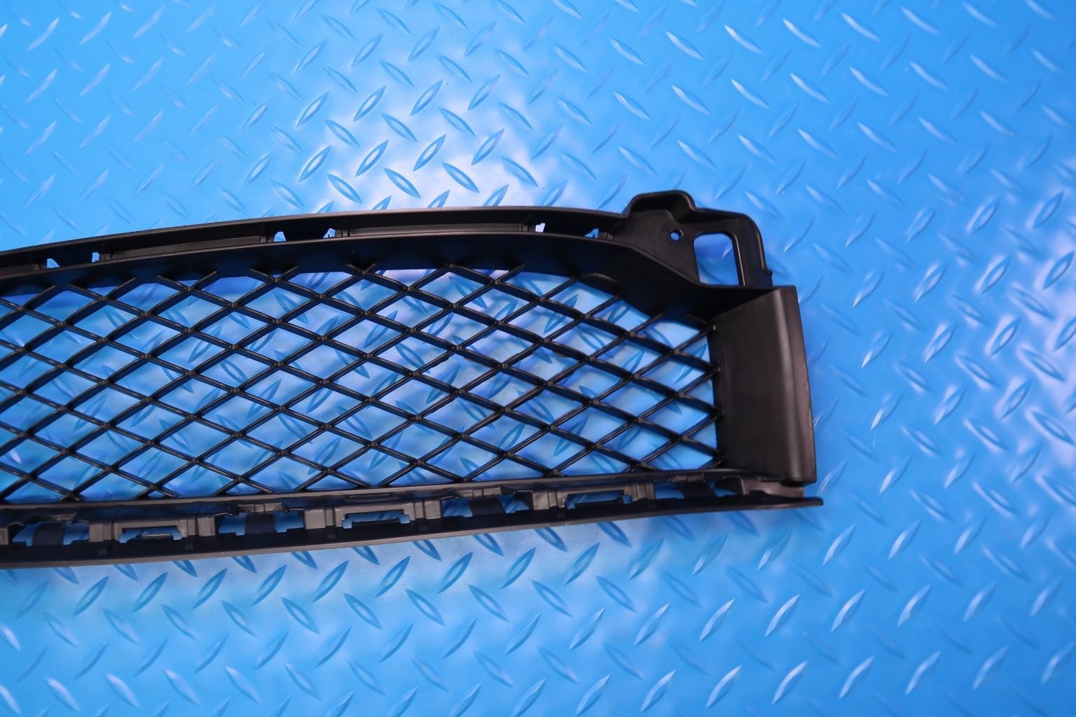 Rolls Royce Ghost Lci front bumper right grill + chrome trim #12689