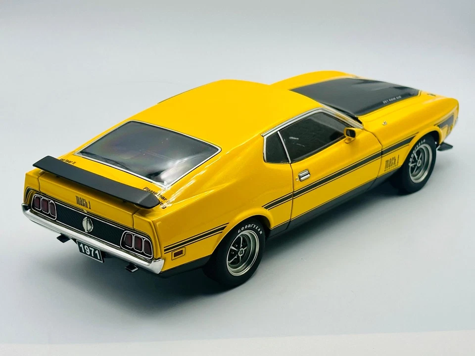 1:18 1971 Ford Mustang Mach 1 -- Yellow -- AUTOart Millennium 72821 - Image 2 of 4