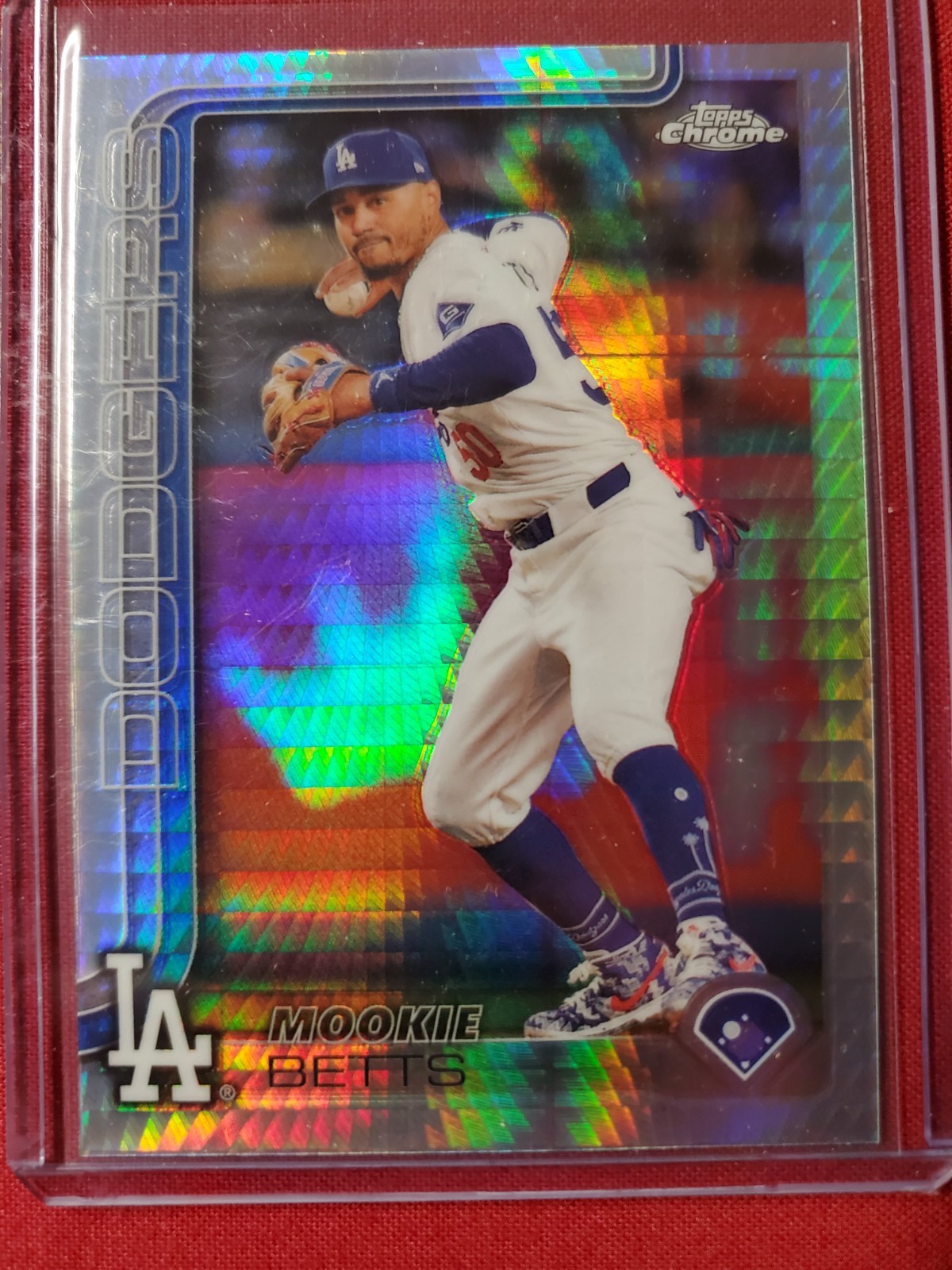 2025 Topps Chrome - Mookie Betts #50 Prism Refractor