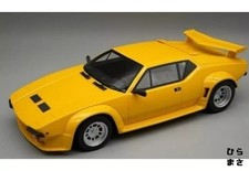 1/18 Scale Diecast De Tomaso Pantera GT5 1982 Giallo Pastello Highly Detailed