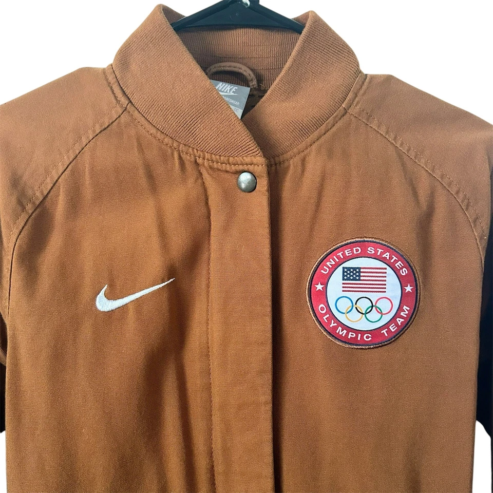 Jaqueta Nike 2012 equipe olímpica dos EUA bombardeiro pódio extra pequena XS - Imagem 2 de 4