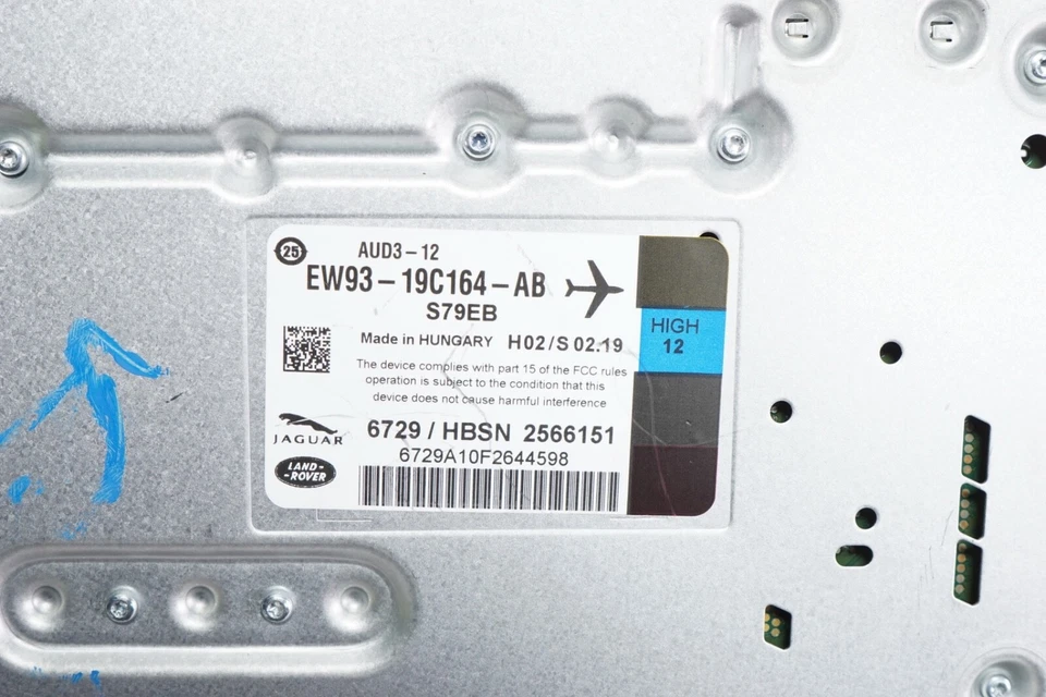 Усилитель звука LAND ROVER RANGE ROVER EVOQUE LR4 от оригинального производителя 2012–2017 годов - Изображение 3 из 3