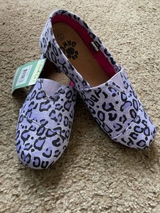 Women's Caymans Leopard Purple Size 7 Slip on DAWGS