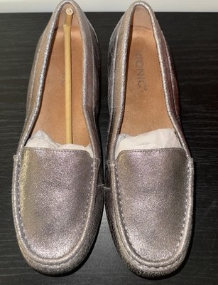 Vionic Debbie Metallic Pewter Leather Slip On Flat Moccasin Comfort Shoe Sz 8