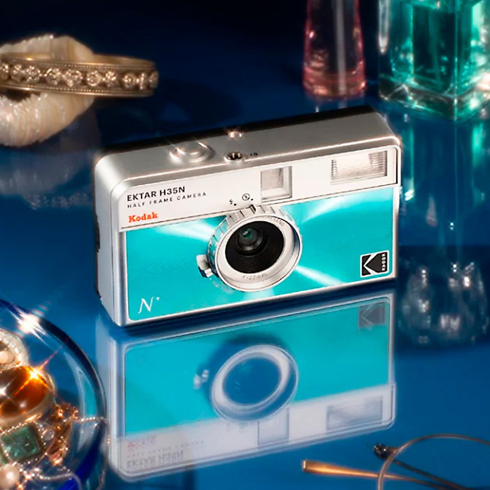 Kodak Ektar H35N 35mm Half Frame Film Camera (Glazed Blue) VINTAGE