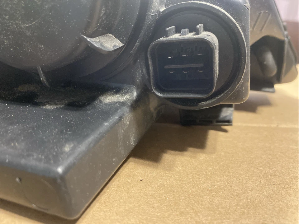 Faro Depo lateral del conductor para Kia Optima y Kia Magentis 2009-2010 Foto 3 de 4