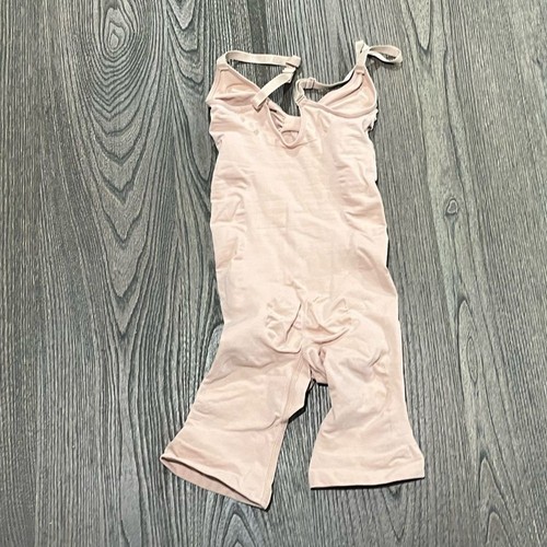 SKIMS Womens Shapewear Sculpting Bodysuit Mid Thigh Straps Padded Nude Size S/M - Picture 3 of 3