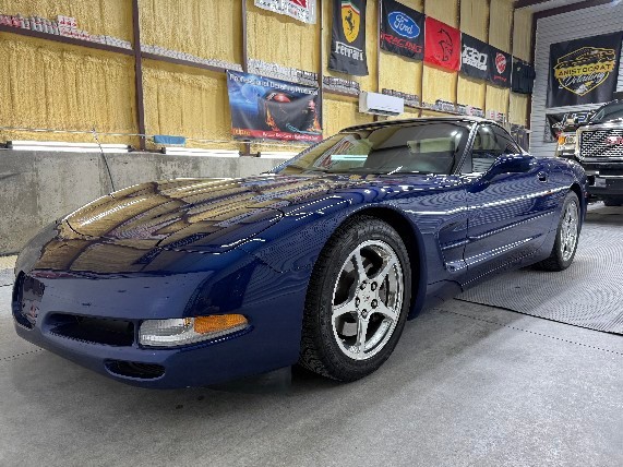 2004 Chevrolet Corvette