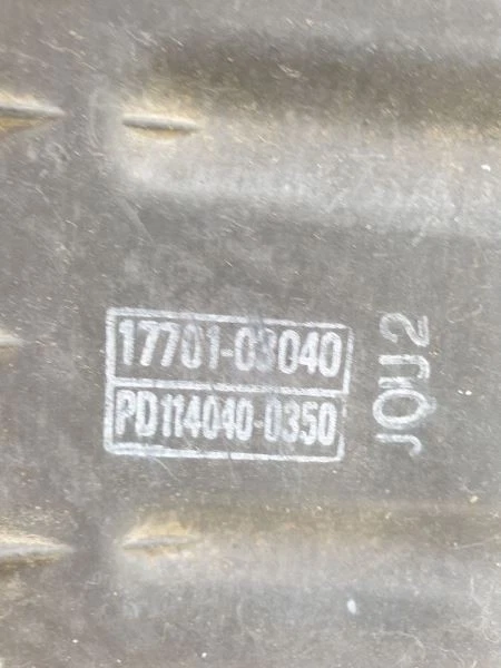 Toyota Camry V4 1996 caja filtro de aire Foto 4 de 4