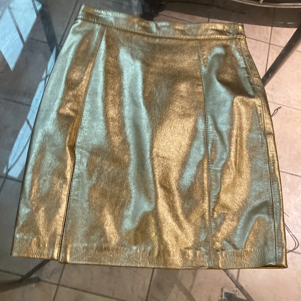 Sexy falda de cuero Karla para mujer 5/6 forrada en oro abertura a lápiz Foto 3 de 4