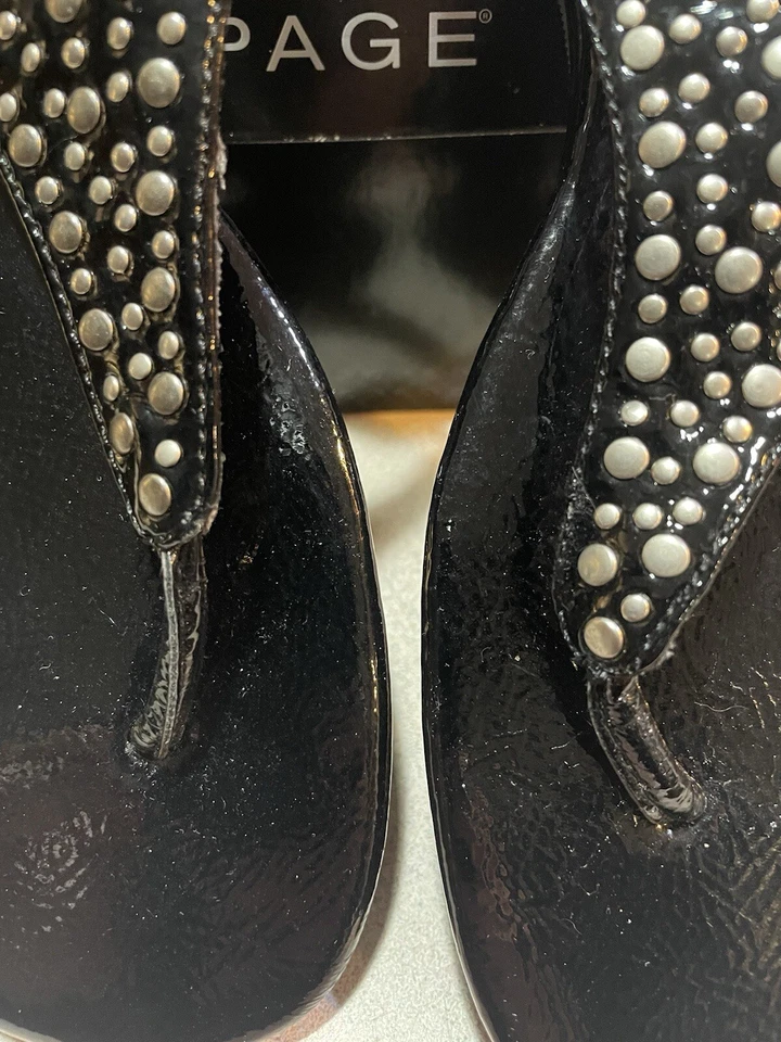 Rampage Wilma black T strap flat sandal with silver studs, size 8.5 - Изображение 2 из 4