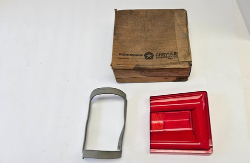 1967 Dodge Coronet Station Wagon Left Taillight Lamp Lens W/ Gasket 2808811 NOS - Picture 3 of 7