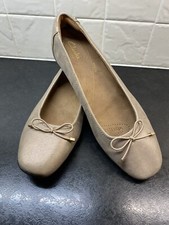 CLARKS CANDRA BALLET FLATS SIZE 5.5. BRAND NEW. RRP £50.00.