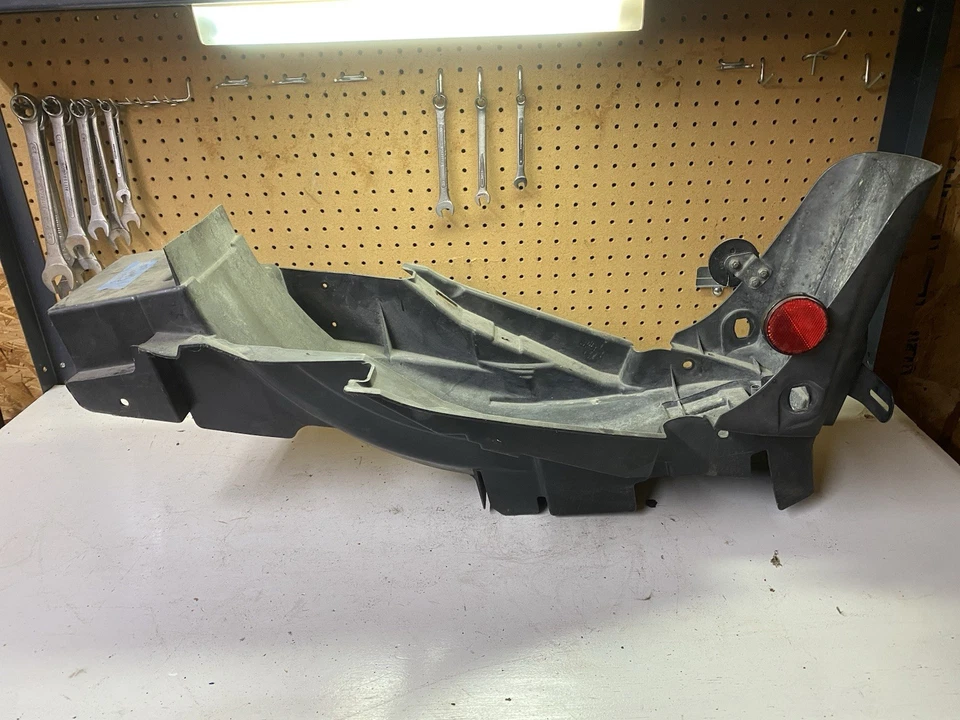 06 Suzuki Katana 600 Rear Fender Mud Guard GSX600F - Image 2 of 2