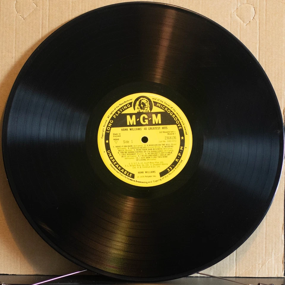 HANK WILLIAMS - 40 GREATEST HITS - Vinyl LP - MGM - 1978 -VG FREE POSTAGE (2800) - Image 2 of 4