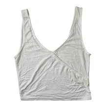 Me to We Essentials White Sleeveless V Neck Crop Top Tank Size M