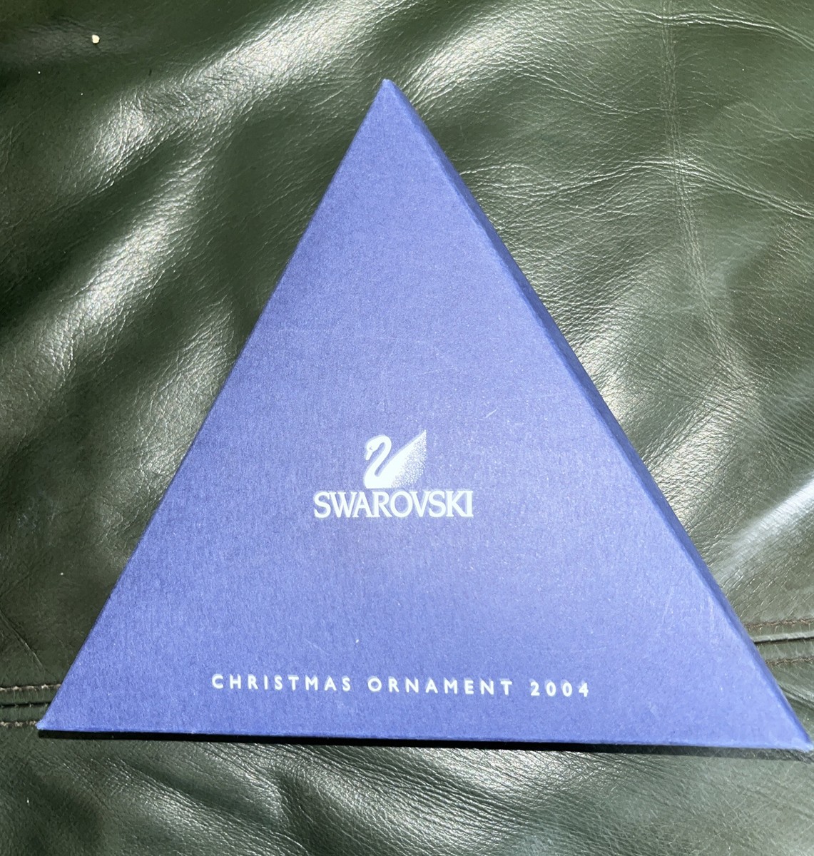 Swarovski Crystal 2004 SNOWFLAKE Annual Christmas Ornament Swarovski Crystal 2004 SNOWFLAKE Annual Christmas Ornament