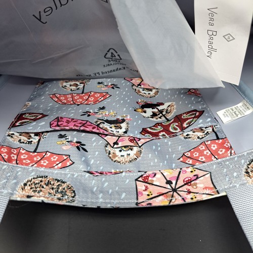 Vera Bradley It's Raining Hedgehogs Medium Family Tote Hedgehog Bag Totes NWT - Picture 17 of 18