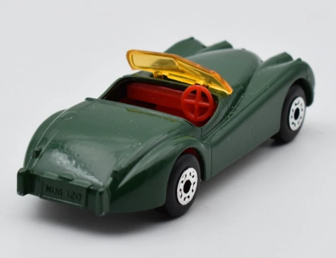 Matchbox Superfast Jaguar XK 120 Cabriolet verde. Made in Macao - Immagine 2 di 4