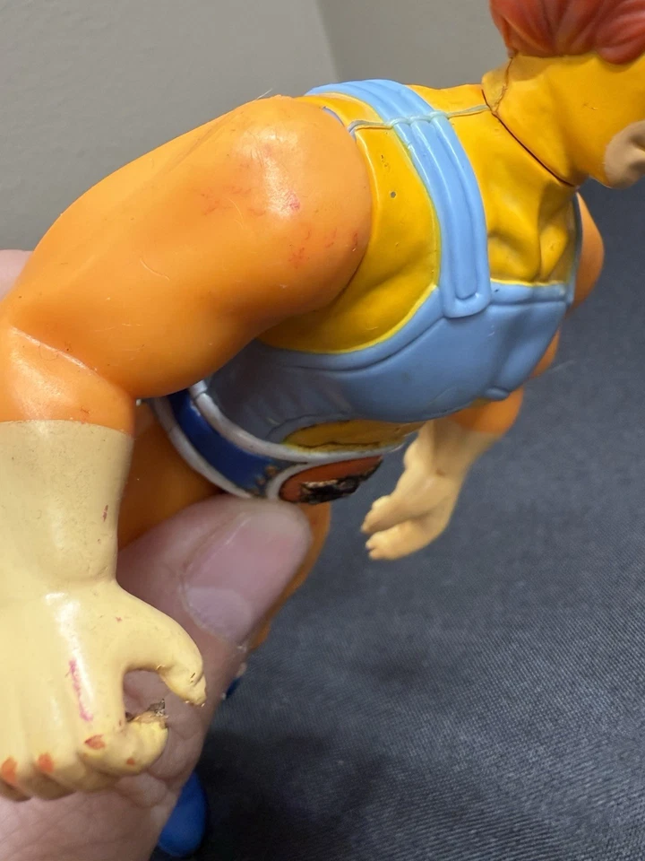 Игрушечная экшн-фигурка Lion-O - винтаж 1985 LJN Telepix ThunderCats 7 дюймов - Изображение 4 из 4