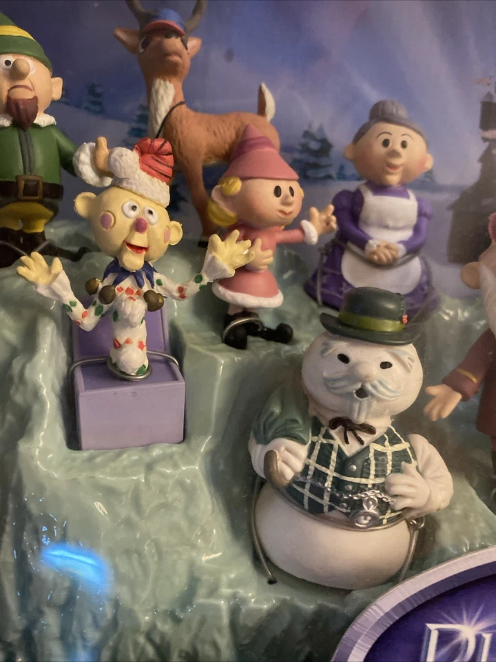 Nuevas figuras Memory Lane Rudolph Island of Misfit Toys Bienvenido a Christmastown Foto 2 de 4