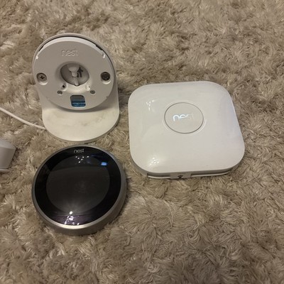 Google Nest Learning Thermostat 3. Generation weiß inkl. Ständer, Netzteil und Heatlink