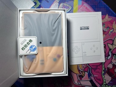 [USA] Retroid Pocket Classic 6GB RAM 128GB PKM Yellow + Screen Protector