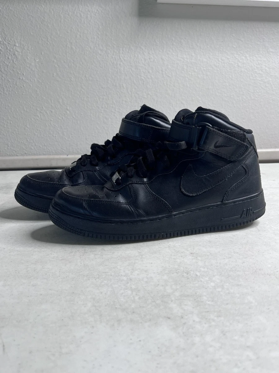 Preços baixos em Nike Air Force 1 Mid '07 Triple Black | eBay