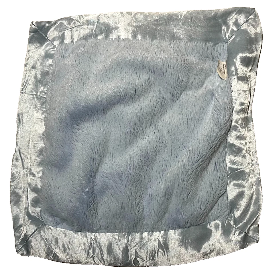 Manta de seguridad para bebé Little Giraffe azul liso adorno satinado pequeño felpa Foto 2 de 4