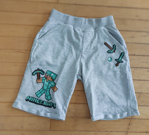 Shorts Jungen Größe 134 grau mit Minecraft Druck Gummizug im Bund Taschen