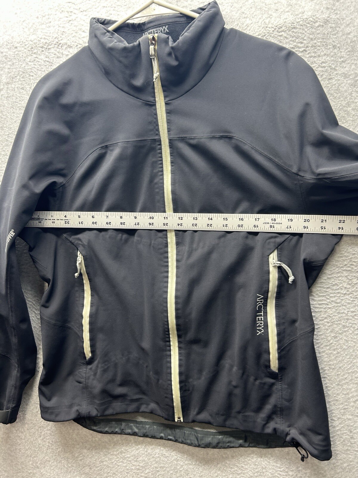 Arc'teryx Lightweight Softshell Jacket Windstoppe… - image 8