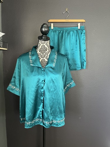 Vintage Inner Most Womens Green Satin Pajama Set Size L Shirt Shorts - Picture 2 of 14