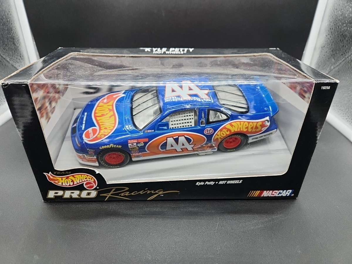 Hot Wheels Pro Racing Kyle Petty No 44 | eBay