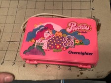 POOCHIE for Girls OVERNIGHTER you get what is shown in side 1982