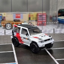 Hot Wheels Premium Boulevard Mitsubishi Pajero Evolution Ralliart 164 Rally 133