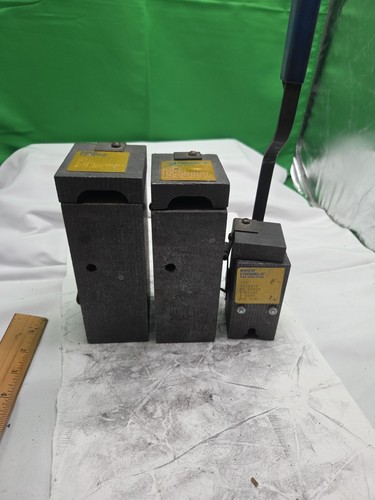 Cadweld IPB RAC1L. IPB GRC181L. IPH RRA521V  Graphite 3 Molds Wire Weld Used 