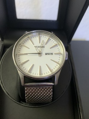 Nixon The Sentry SS Silber Edelstahl Herrenarmbanduhr  42mm gebraucht 
