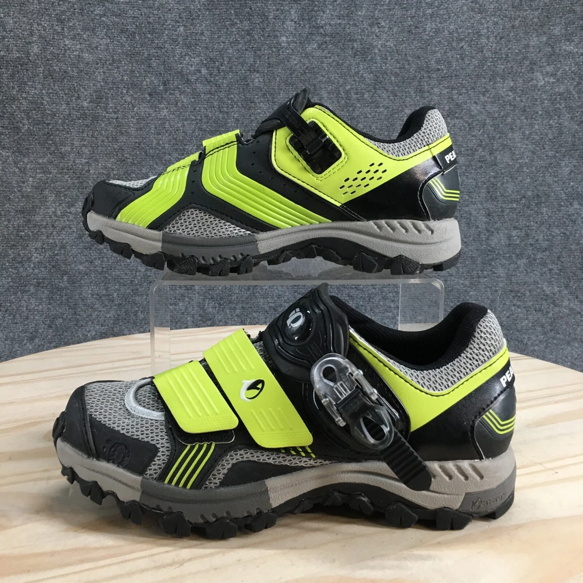 PEARL IZUMI  Men\'s green cycling shoes. Size 40 ( 7 ) Pearl Izumi Tri Fly Octane II Shoes - Planet Bike East  main image 2