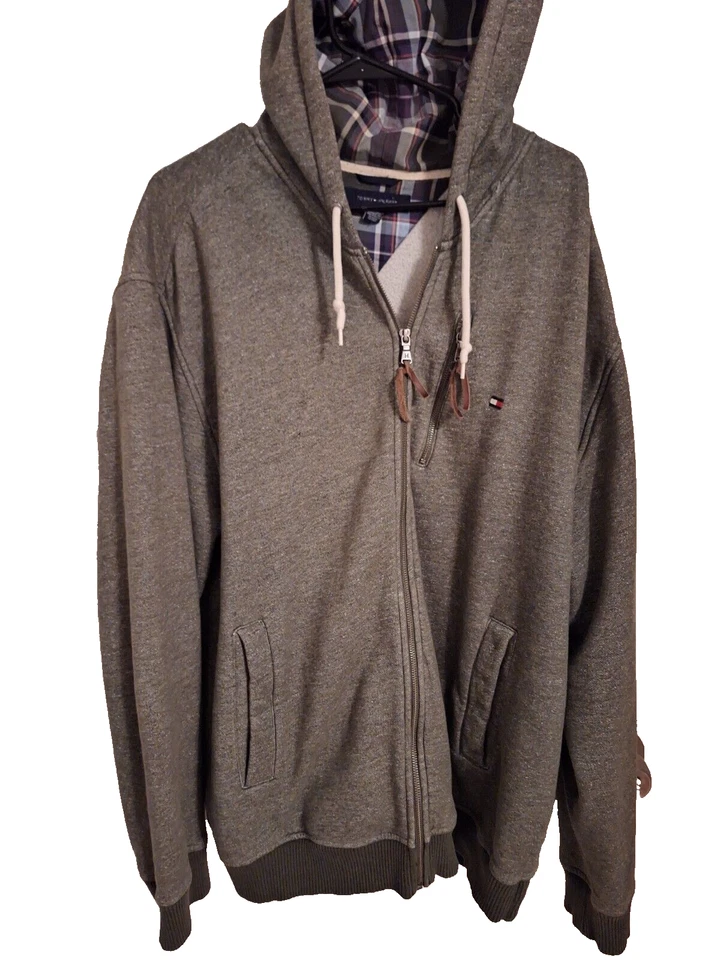 Tommy Hilfiger Men’s 2XL Solid Gray Full Zip Fleece Hooded NWT - Image 2 of 4