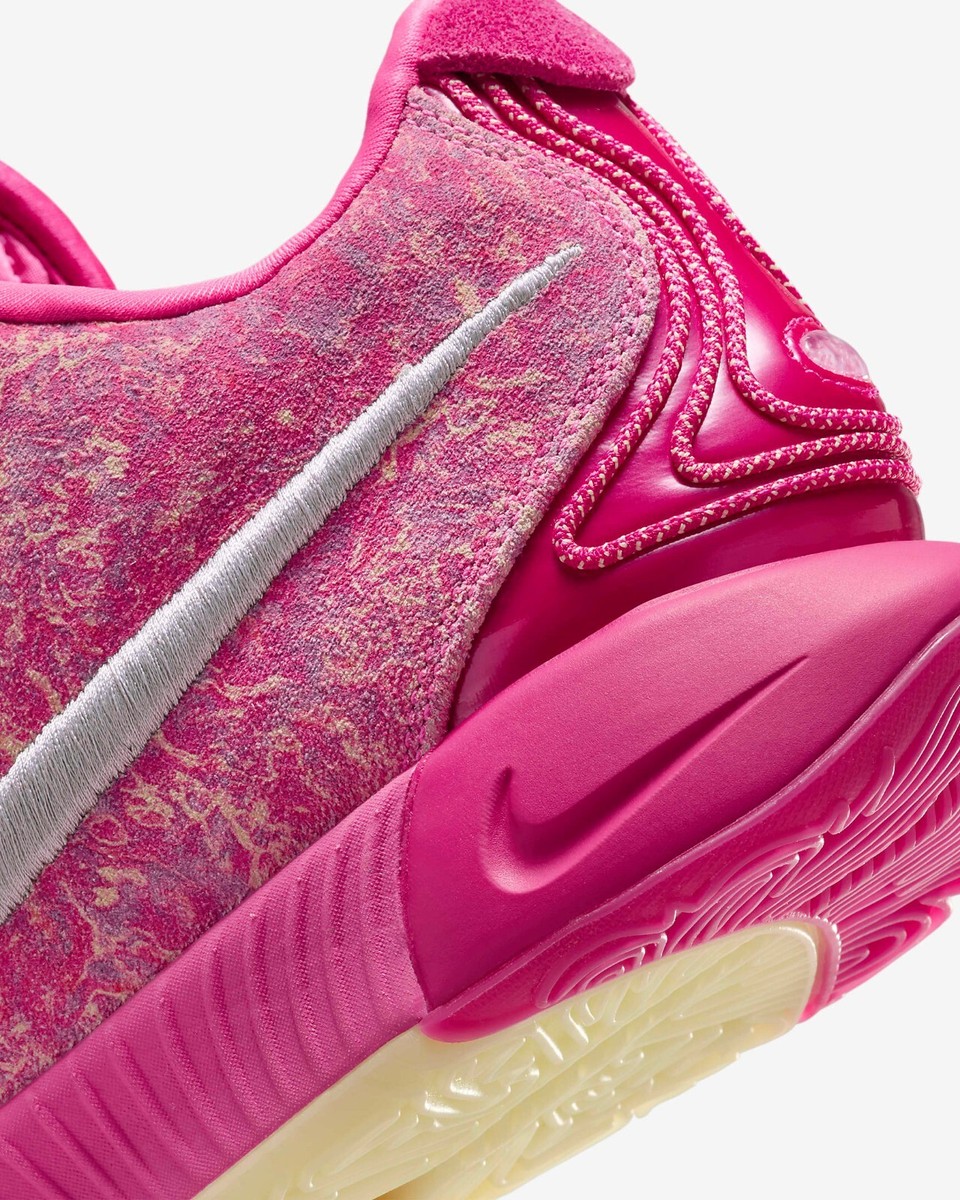 レブロン21　Nike 　ピンク　28センチ レブロン21 ピンク 28cm 新品未使用品 タグ付 - メルカリ