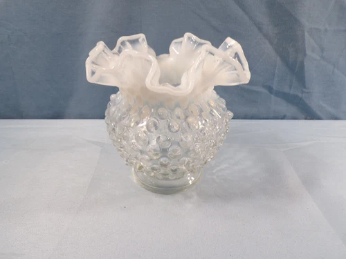 Fenton French Opalescent Hobnail Glass Rose Bowl Vase 4 3/8" Tall