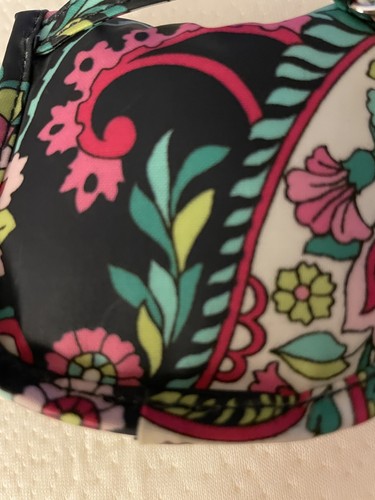 Porta cialde ciuccio VERA BRADLEY NUOVO CON ETICHETTE IN PAISLEY PETALI RITIRATI difficile da trovare! - Foto 5 di 8