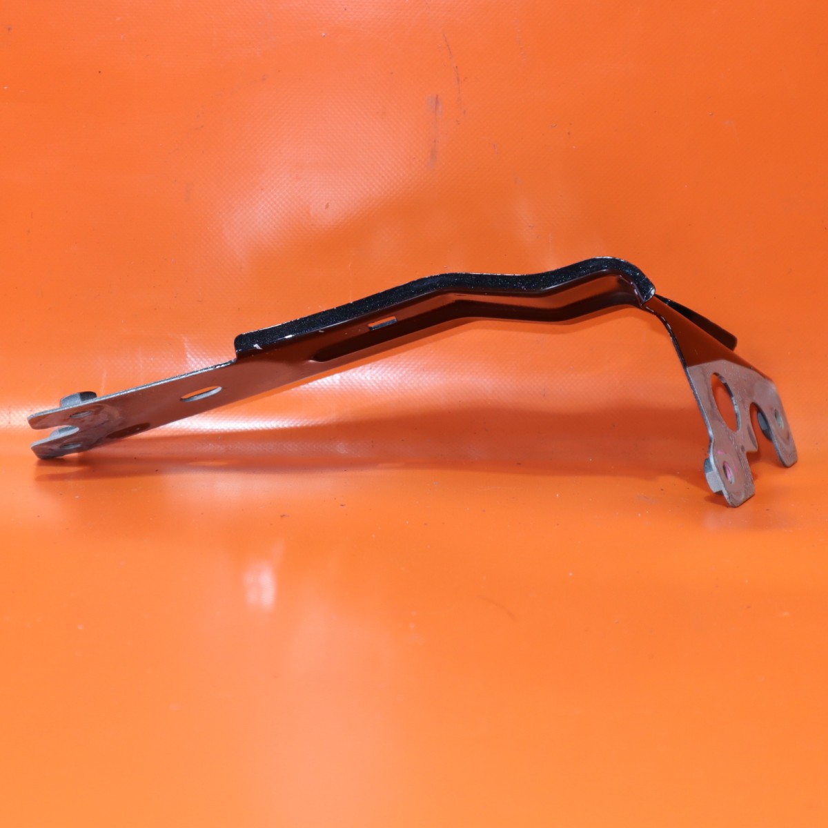 MASERATI QUATTROPORTE MUDGUARD SUPPORT FRONT RIGHT 2013 2014 2015 2016 673002838
