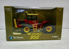 1/32 Ertl Toy Farmer Versatile 950 4WD tractor in the box.