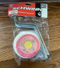 Schwinn Adjustable Training Wheels (Fits most bikes 12" to 20" ) Item# SW75307