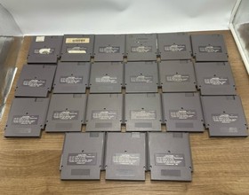 Original Nintendo NES Console Bundle Lot w/ 21 Games  Controllers Manuals Tested