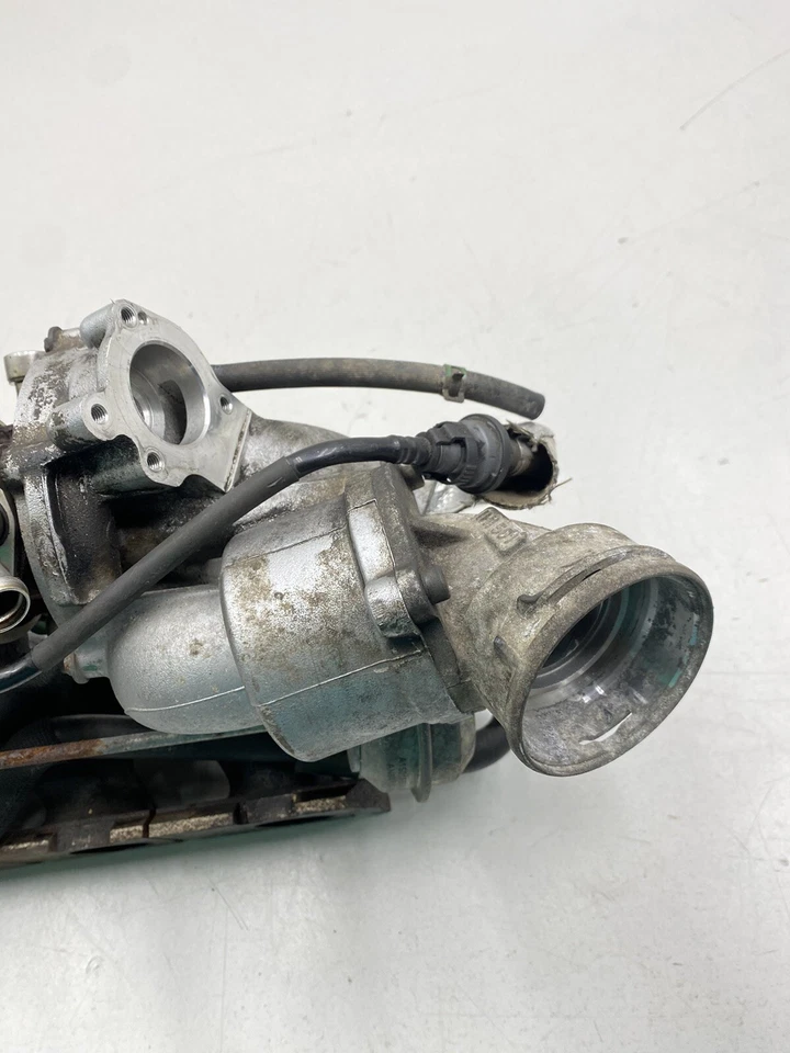 Volkswagen Passat CC 2014 2,0 L turbo colector de escape con turbocompresor OEM Foto 4 de 4