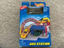 New Hot Wheels Gas Station with Black '57 T-Bird?