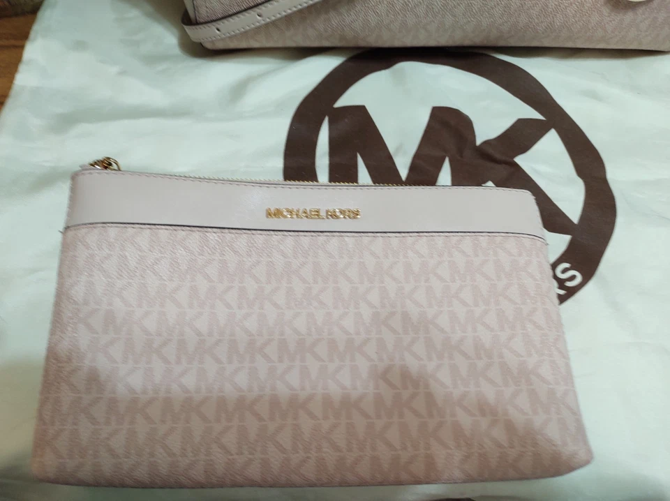 Set- Michael Kors "XLarge" Pink Monogram Front And Back Pocket Tote Bag & Wallet - Image 3 of 4